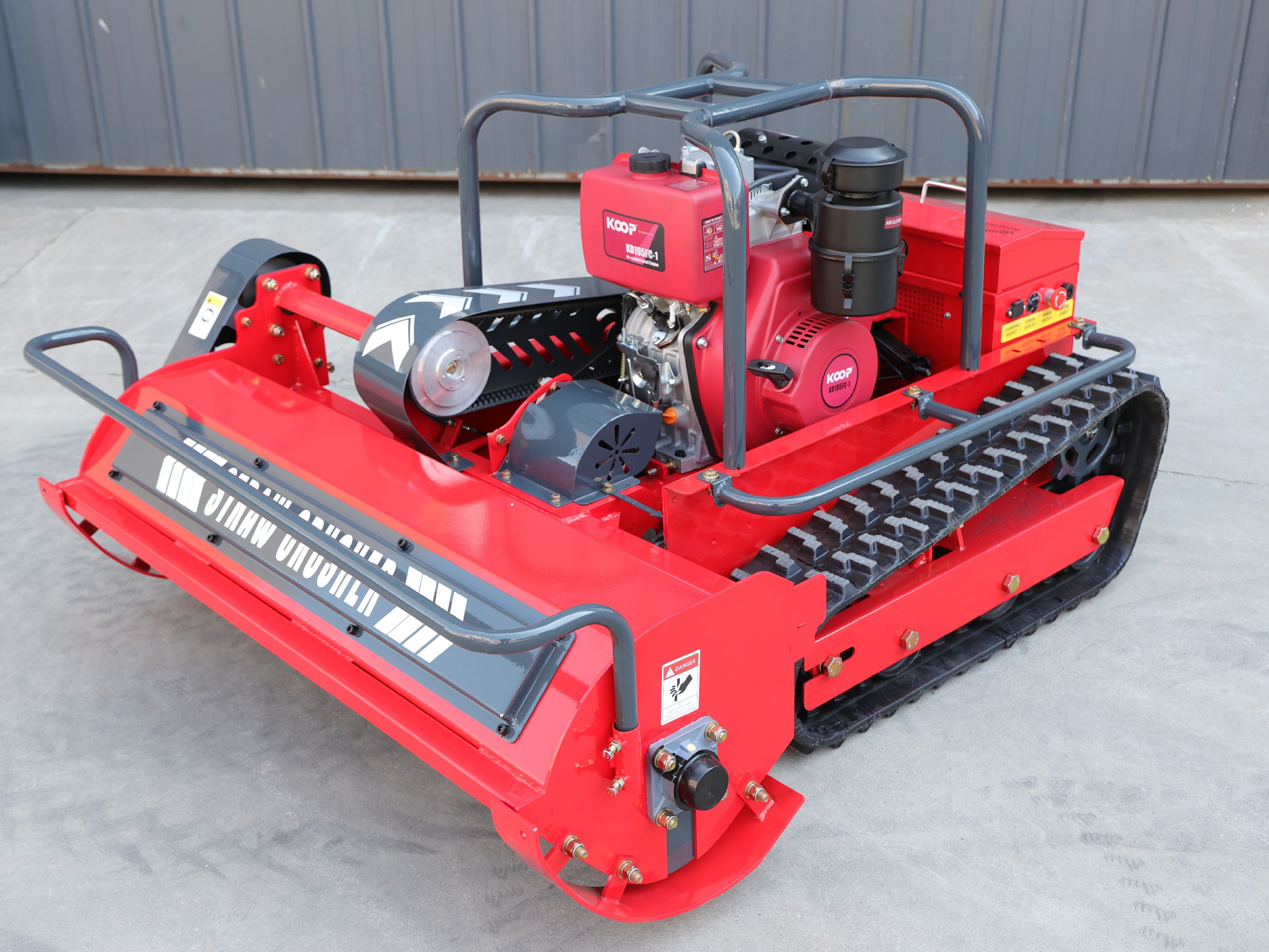 Huayee remote-control tracked flail mower